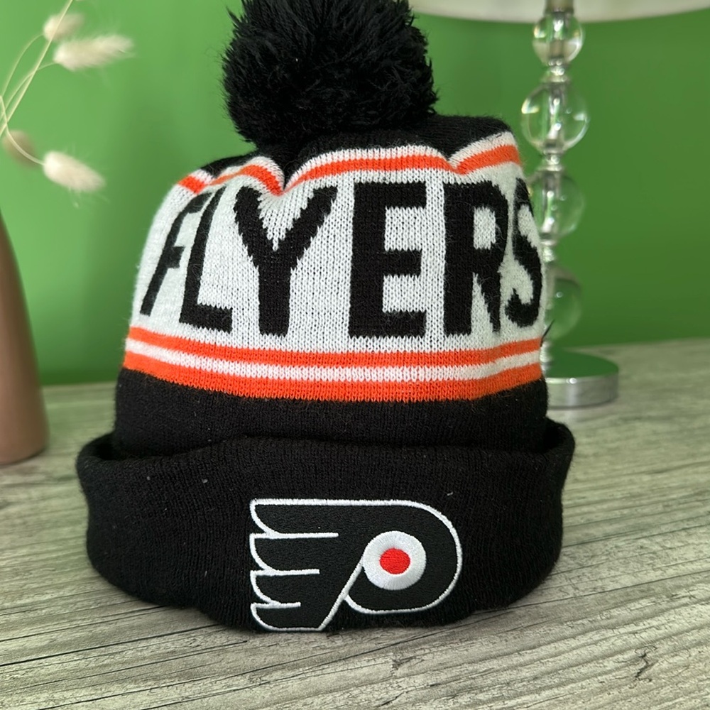 SALE🏒FLYERS Knit Hat